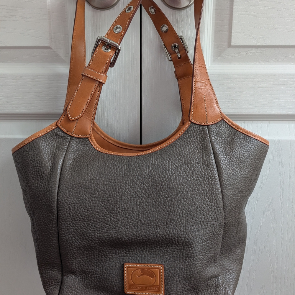 Dooney & Bourke Shoulder bag